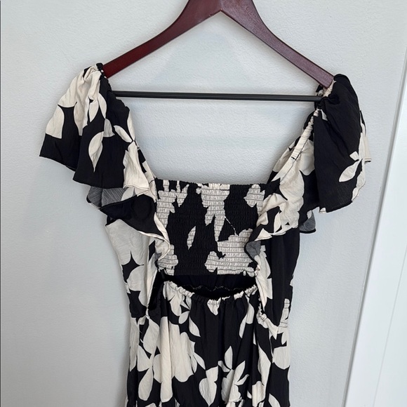 Anthropologie Black and Ivory Floral Print  Maxi Dress with Open Low Back - Picture 11 of 14
